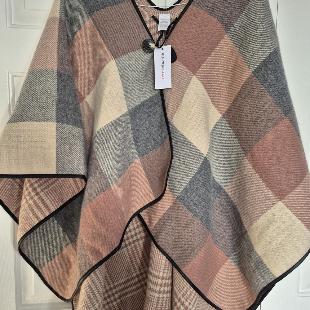 NWT Liz Claiborne Plaid Cape in Pink, Gray, and Cream